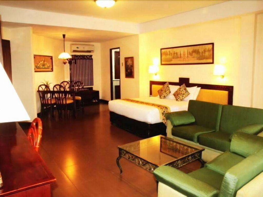 Losari 3* Makassar