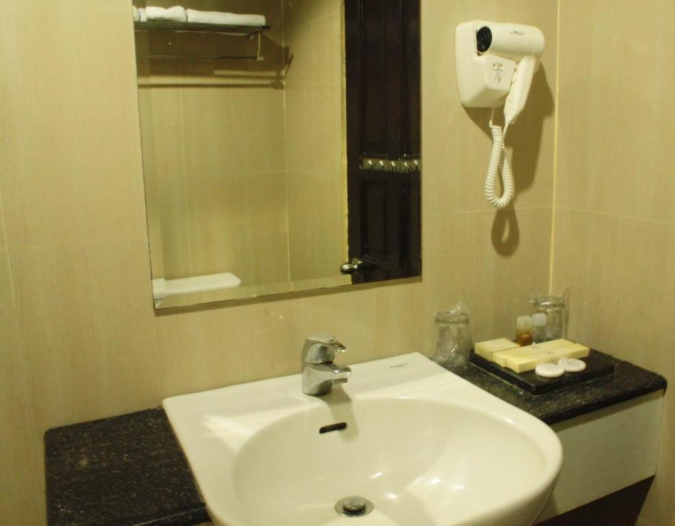 Resor Losari 3*