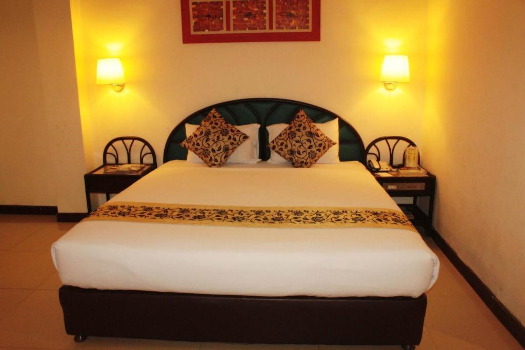 Losari 3*